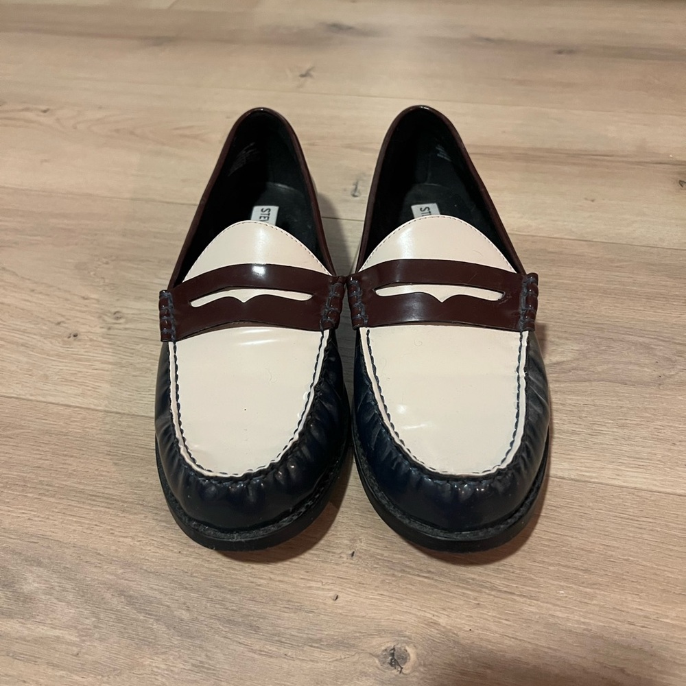 Steve Madden Women's Two-Tone Loafers